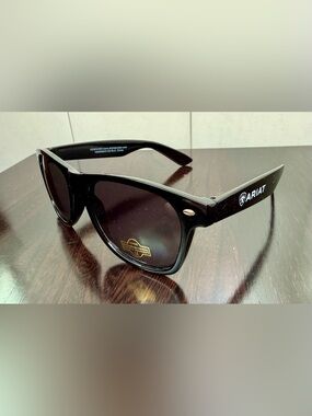 Ariat Sunglasses Black UV400 Eye Sun Protection Brand New